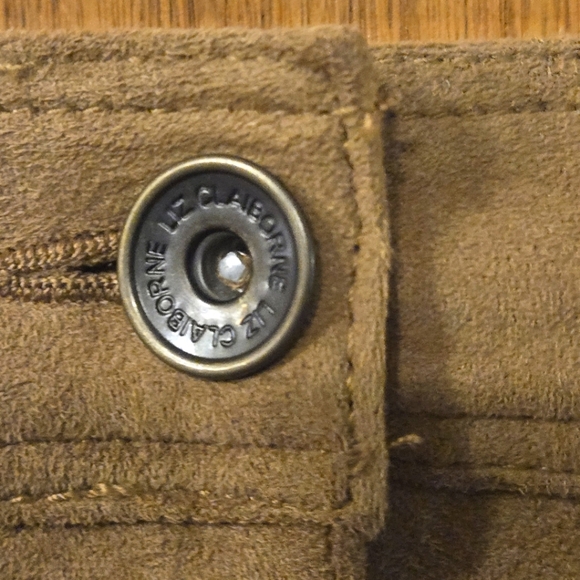 Liz Claiborne Tan Faux Suede Knee-Length Pencil Skirt Cargo Style Women size 10 - Picture 4 of 16